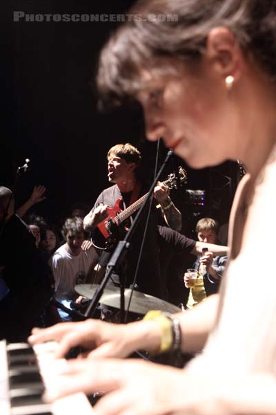 COACHWHIPS - 2014-06-06 - PARIS - Espace Charlie Parker - Grande Halle - John Dwyer